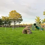 Brodie Сasa de vacaciones